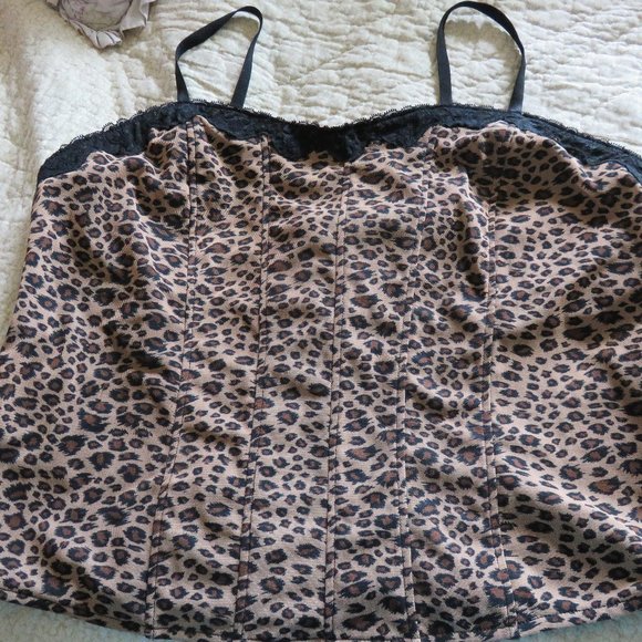 VENEZIA FITTED CAMISOLE / SIZE 22 /ANIMAL PRINT - Picture 5 of 9